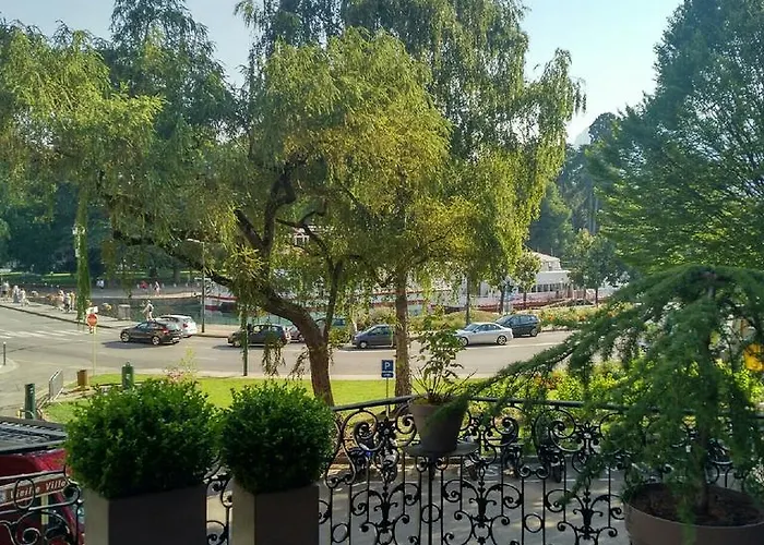 아파트 Le Reflet Du 안시